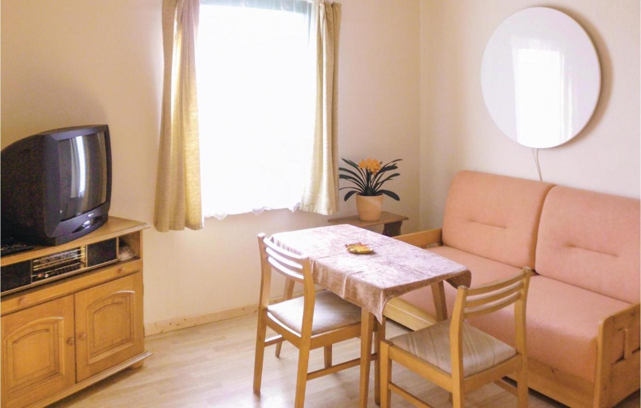 1 Bedroom Amazing Apartment In Settin 外观 照片