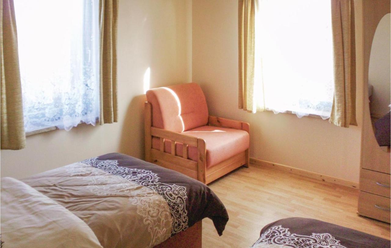 1 Bedroom Amazing Apartment In Settin 外观 照片